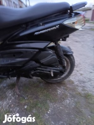 Yamaha Cygnus X 125 robogó 