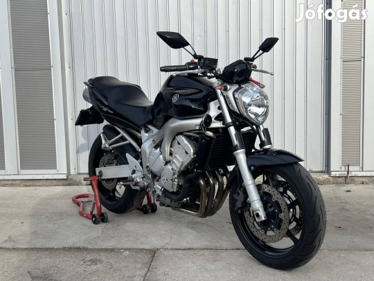 Yamaha FZ6-N ..