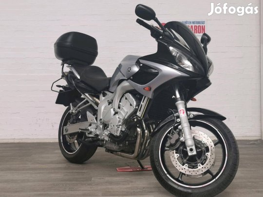 Yamaha FZ6-S (Fazer) Entry Bike! RED Baron Gara...