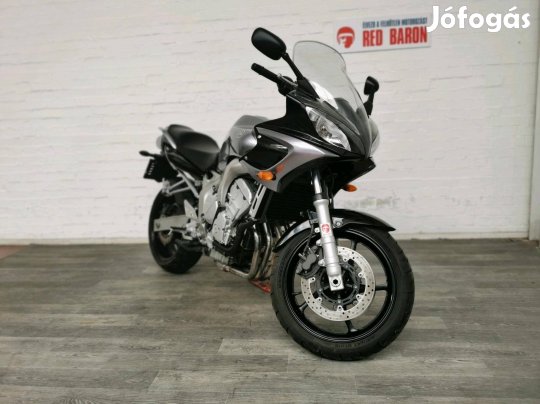 Yamaha FZ6-S (Fazer) Outlet