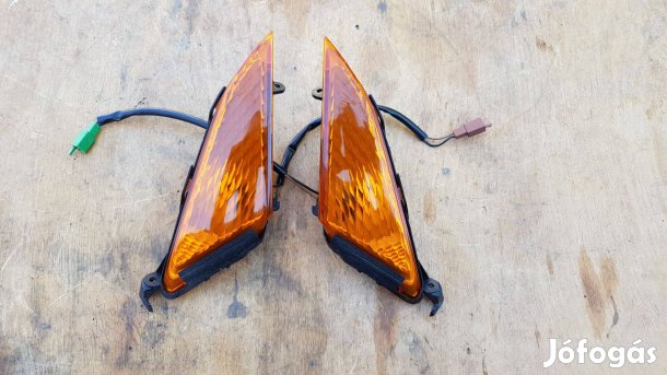 Yamaha Majesty YP 250 első irányjelző pár