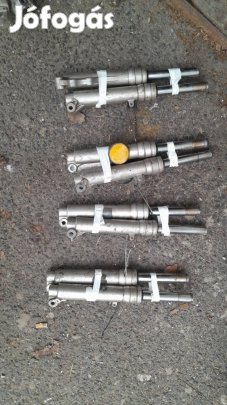 Yamaha Neos első teleszkóp