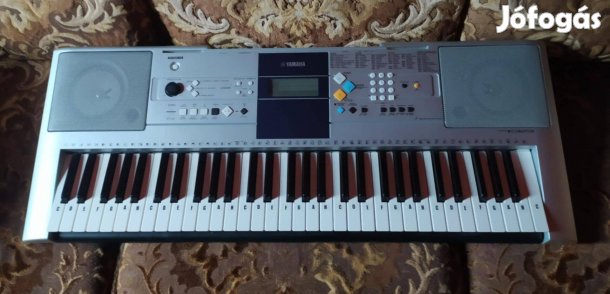 Yamaha PSR-E323 szintetizátor