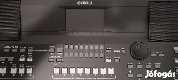 Yamaha PSR SX600-as újszerű állapotban 