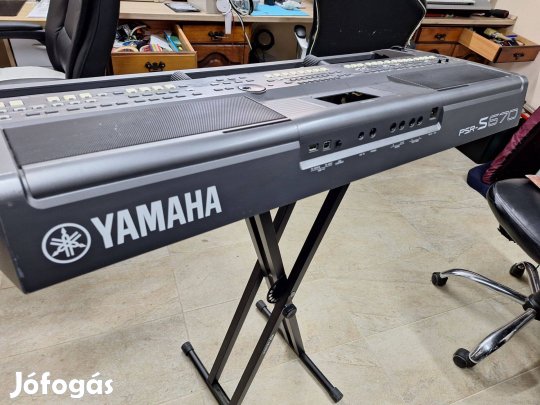Yamaha PSR s670 bontás, szép állapotban