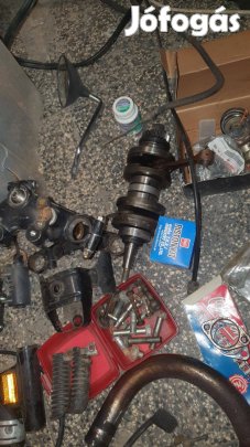 Yamaha RD 350 /1978 alkatrészei főtengely,váz részek