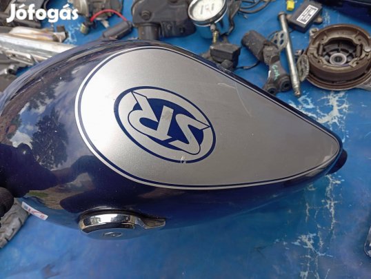 Yamaha SR 250 alkatrész , tank