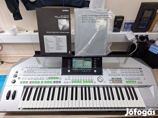 Yamaha Tyros 2 HD Extra tartalommal