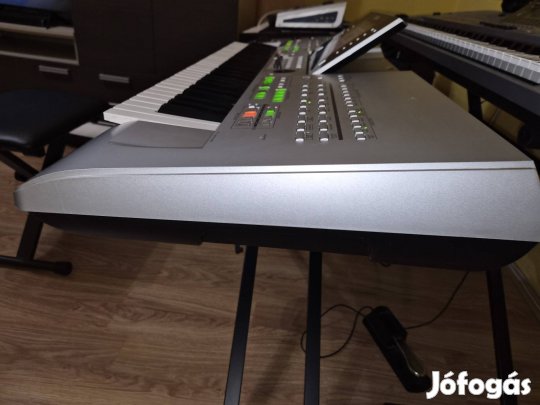 Yamaha Tyros 3