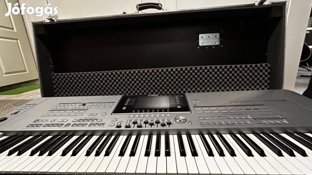 Yamaha Tyros 5 76