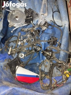 Yamaha Xj 550 alkatrész