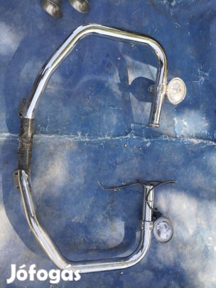 Yamaha Xvs 1100 bukócső lámpával