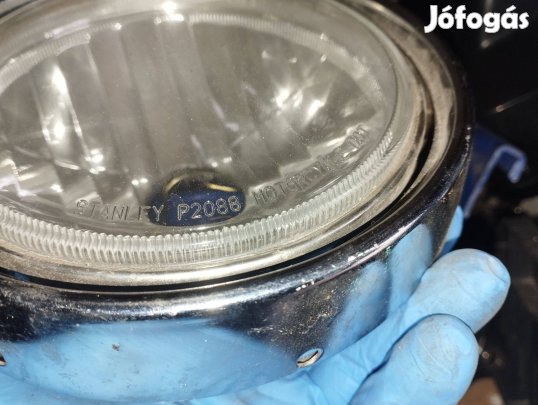 Yamaha Xvs 950 első lámpa kerettel