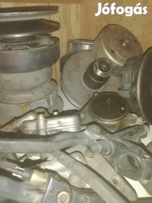 Yamaha majesty 125 150 180 bontott alkatrészek. 