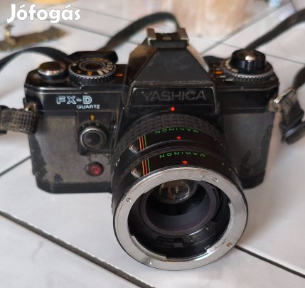 Yashica FS-D filmes fényképezőgép