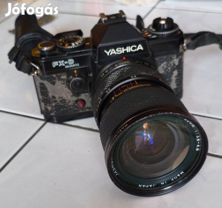 Yashica FX-D Quartz filmes fényképezőgép
