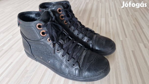 Yellow Cab bakancs 44 méretben