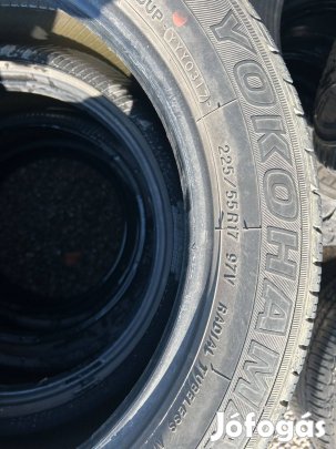 Yokohama 70% 225/55R17 nyári gumiköpeny garnitúra