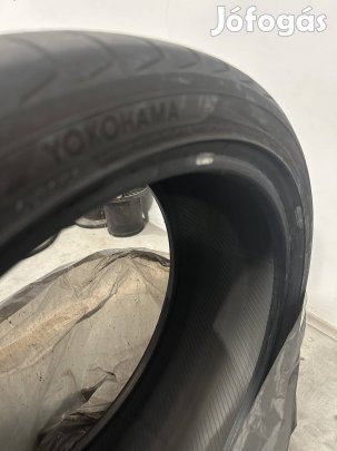 Yokohama Sport Advan 245/35 ZR20