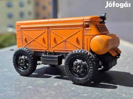 ZIF-55 kompresszor modell 1:43 - 1/43 méretarányban