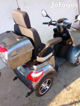 ZT-19 *Quadlux* Elektromos négykerekű jármű 60V20Ah 1000W