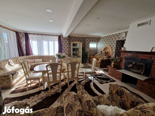 Zagyvarékasi felújított 154m2 családi ház eladó