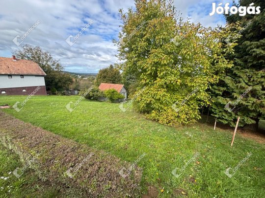Zalaegerszegi 1300 nm-es telek eladó