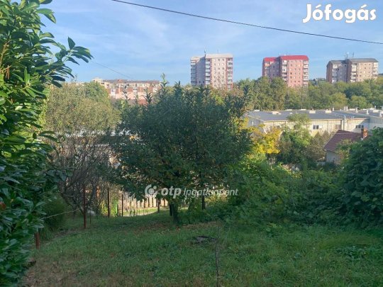 Zalaegerszegi 971 nm-es telek eladó