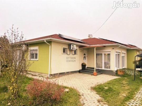 Zalakarosi 136 nm-es ház eladó