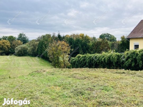 Zalalövő csendes utcájában belterületi építési telek eladó