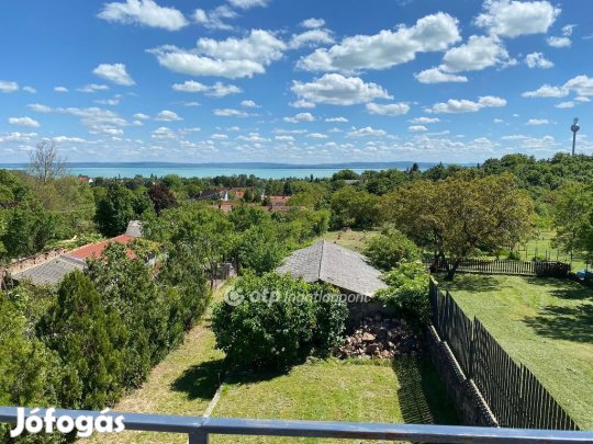 Zánkai 180 nm-es ház eladó