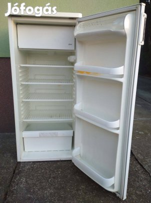 Zanussi hűtő fagyasztóval, Pesten szállítással