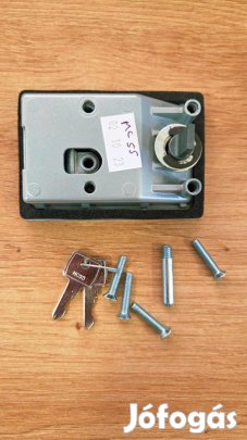 Zár - Böckmann lószállító utánfutóhoz - postai szolgáltatással