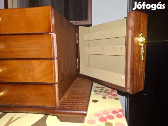 Zárható fa ékszerdoboz - Fa szekrény kombinált zárral és tükörrel