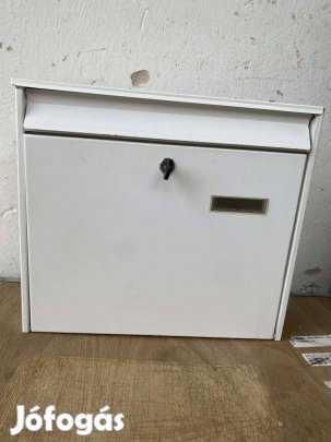 Zárható postaláda