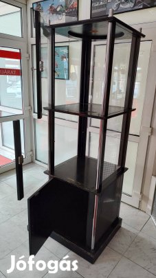 Zárható üveg vitrin!