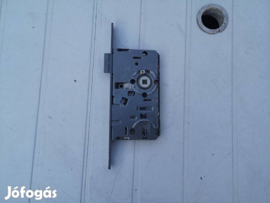 Zárszerkezet beltéri ajtóhoz