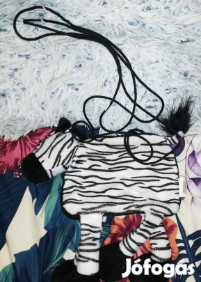 Zebrás retikül 19x15 cm