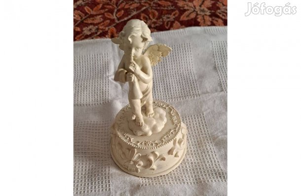 Zenélő angyal puttó szobor, angyalka. Bájos gyönyörű