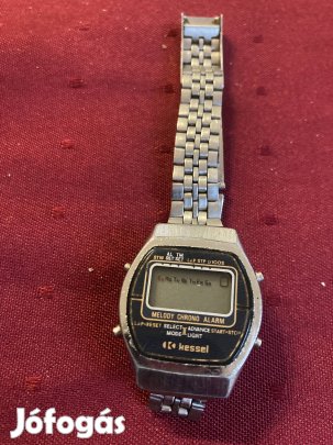 Zenélős női retró quartz óra