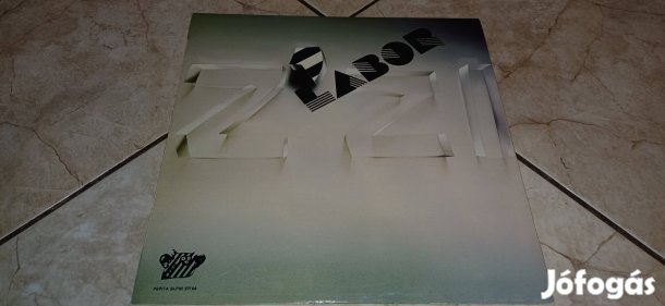 Zi Zi Labor bakelit hanglemez