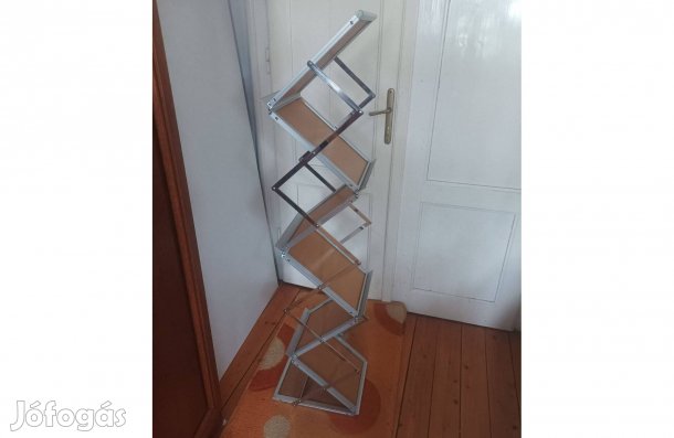 Zig-Zag prospektustartó összecsukható szállítva