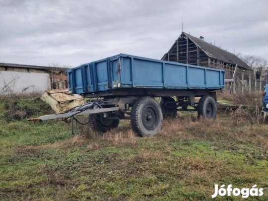 Zmaj 5,2-es pótkocsi eladó