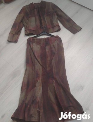 Znj 40-es elegáns kosztüm