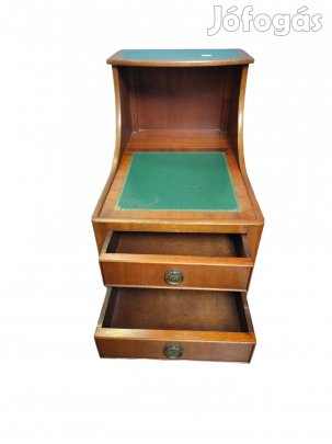 Zöld bőrlapos telefon-pad