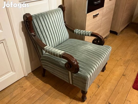 Zöld kényelmes fotel