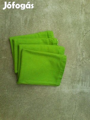 Zöld készre varrt sötétítő függöny 4 darab