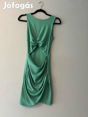 Zöld kivágott ruha