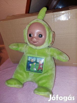 Zöld retro baba 35 cm -zenél