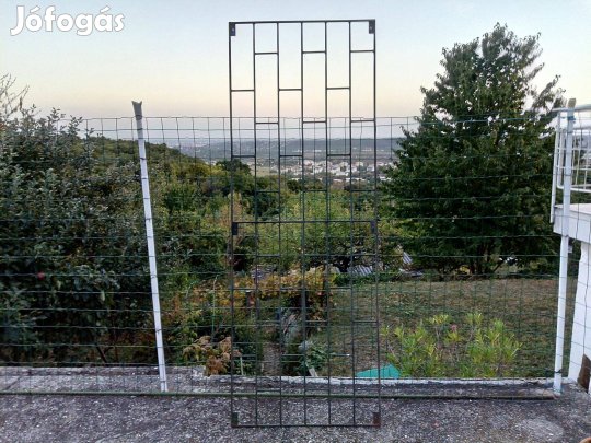 Zöld szinű kerités